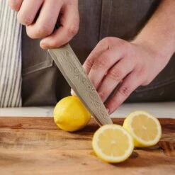 Executive-Plus Serie 6" Allzweckmesser 61 HRC Damaszenerstahl 10 Executive-Plus Serie 6" Allzweckmesser 61 HRC Damaszenerstahl -Klarstein 10039018 de 0005 logo